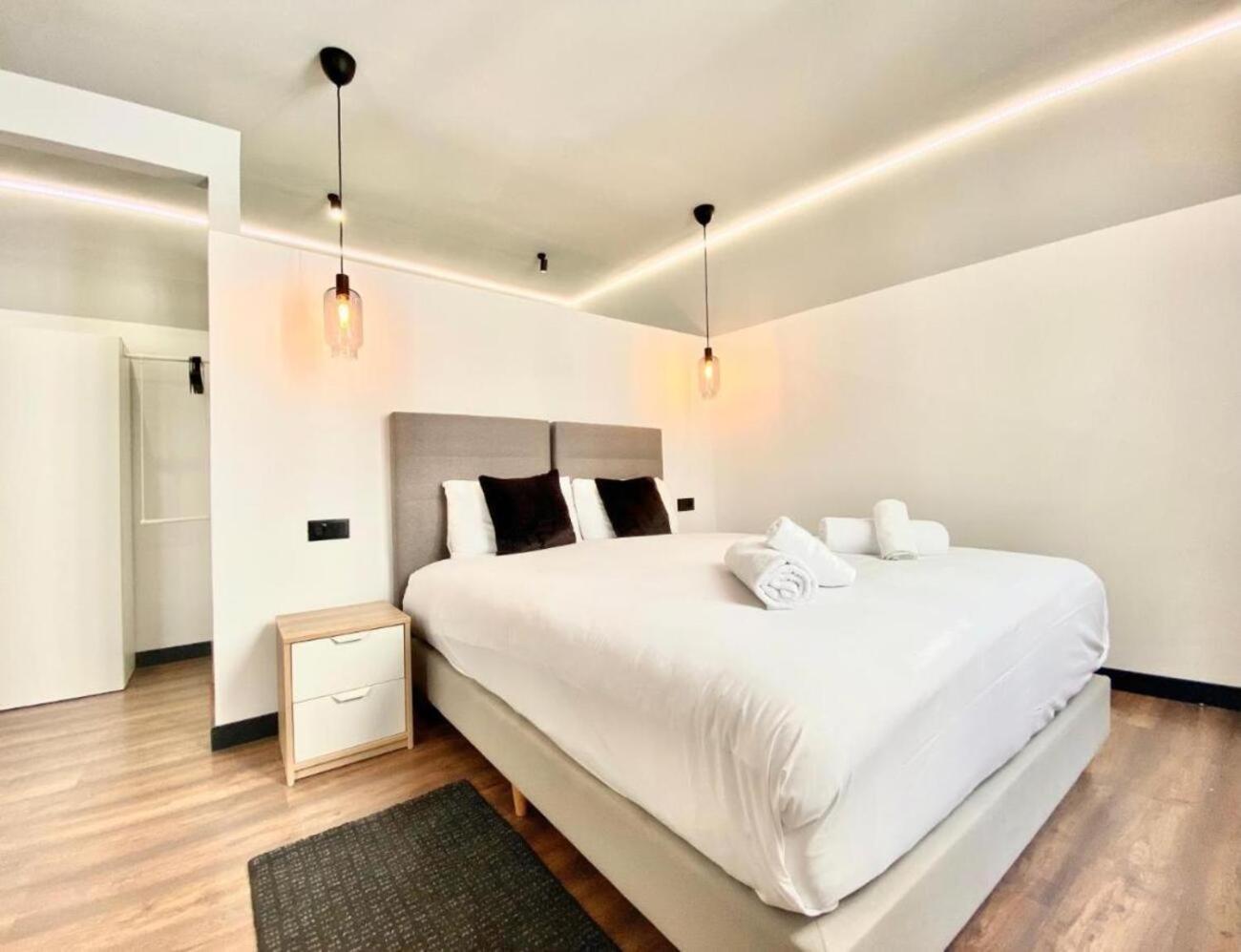Montera Center Guest house
